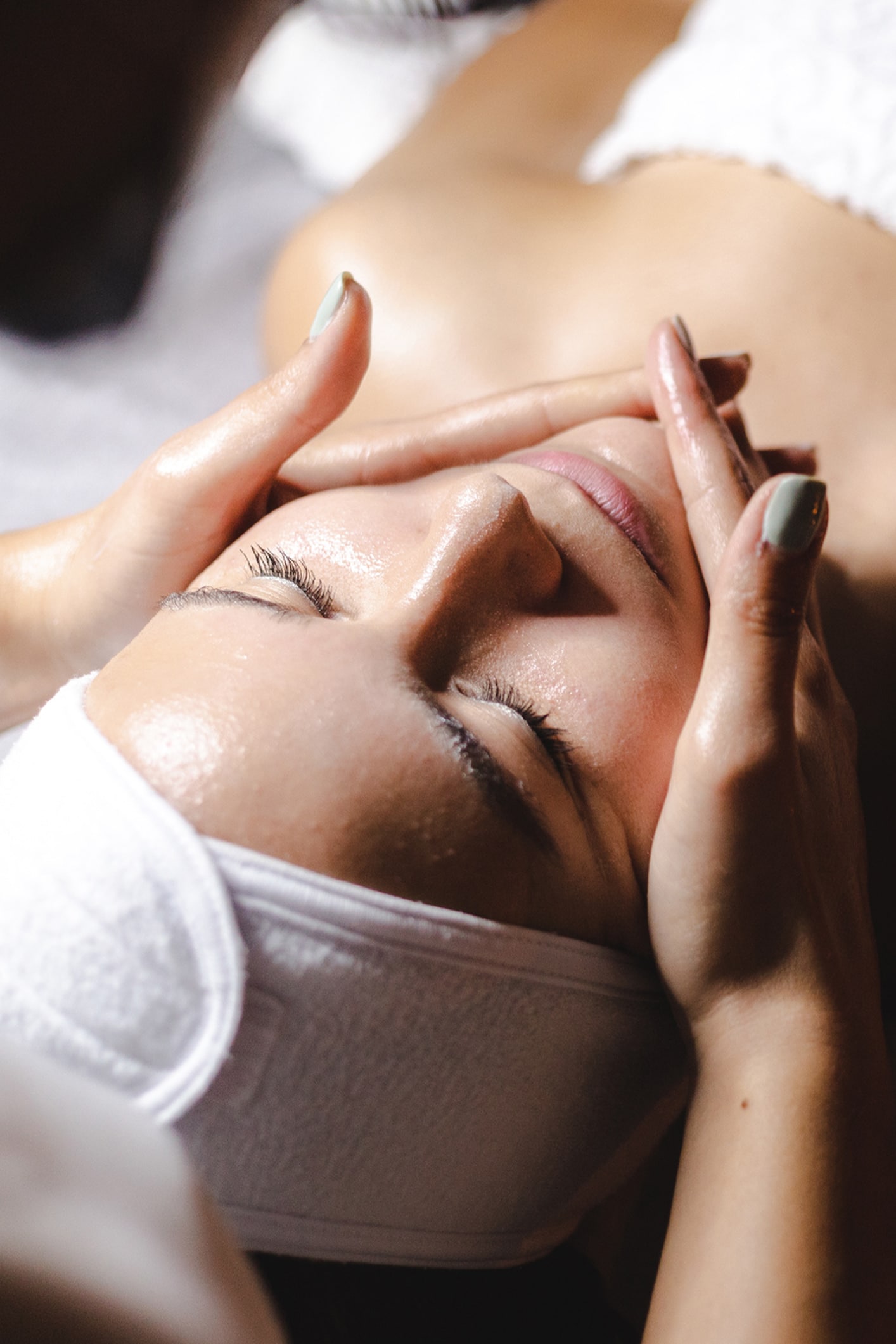 a close up of a hand